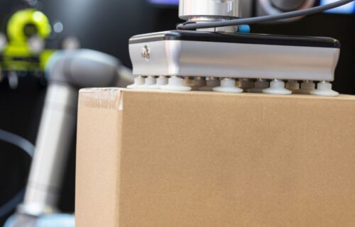 Top 7 active intelligent packaging companies ensuring product safety and life